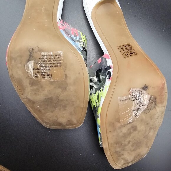 DKNY Graffiti Print Clear Strap Sandals – Size 7.5 - Picture 10 of 11